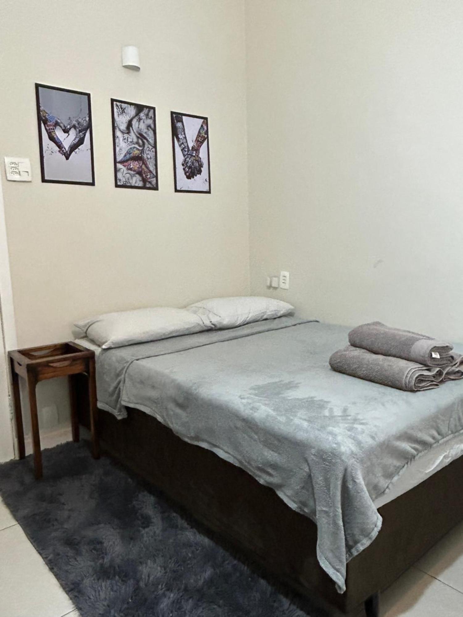 Do Sol- Copacabana Apartamento *